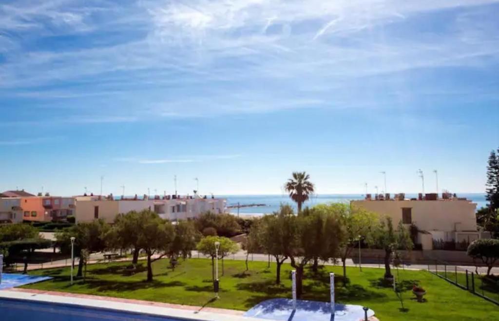 Con Vistas Al Mar A Pocos Metros De La Playa Apartamento Valência